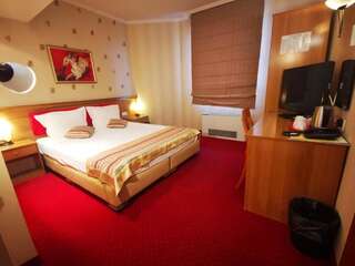 Отель Hotel Alegro Велико-Тырново Economy Double Room-10% discount in the restaurant-1
